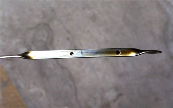 机油没少反而暴增 你看机油尺的姿势正确吗？